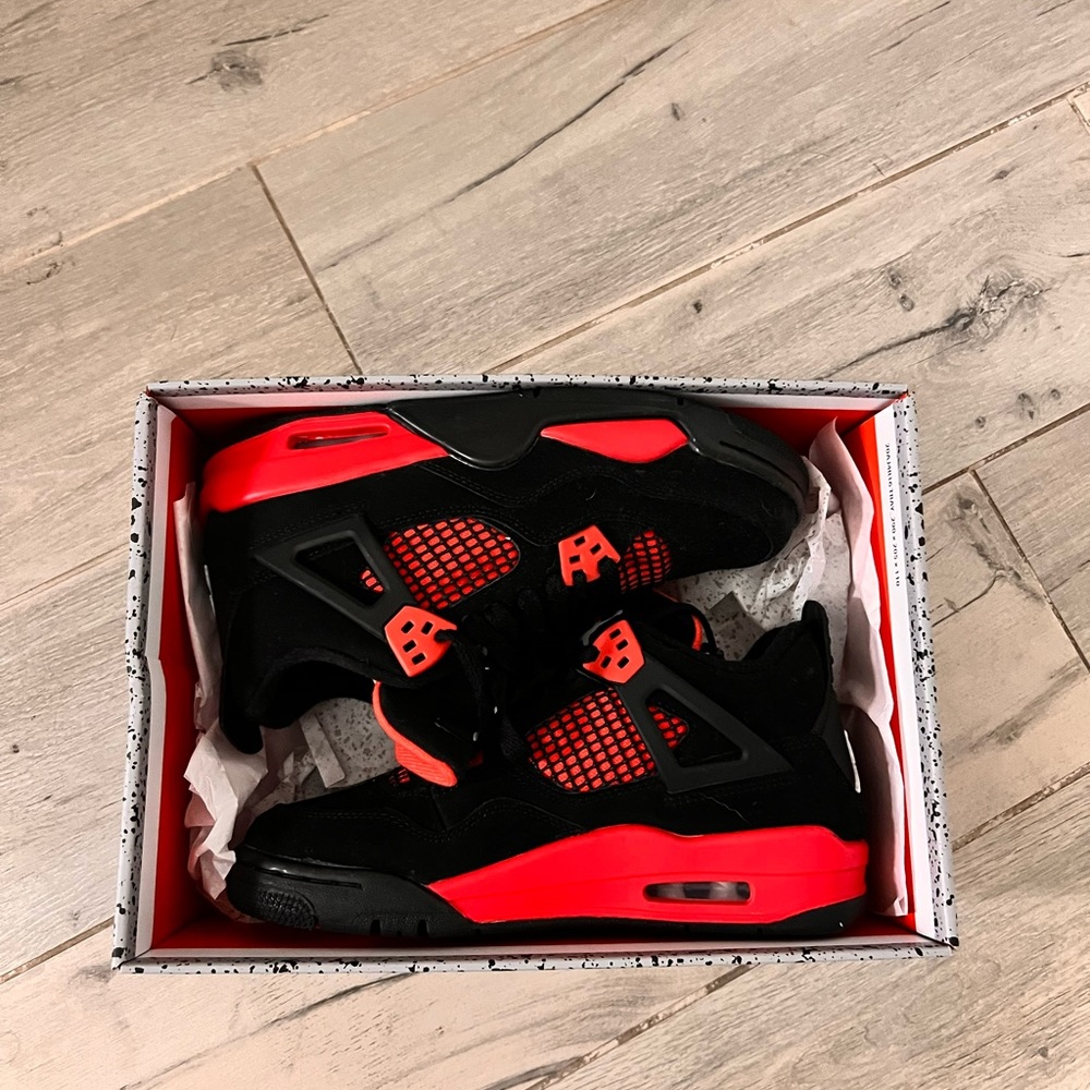 Jordan 4